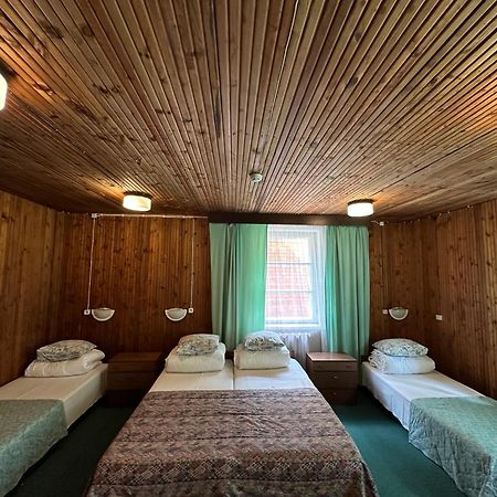 Oravapesa Guest House Häädemeeste Esterno foto