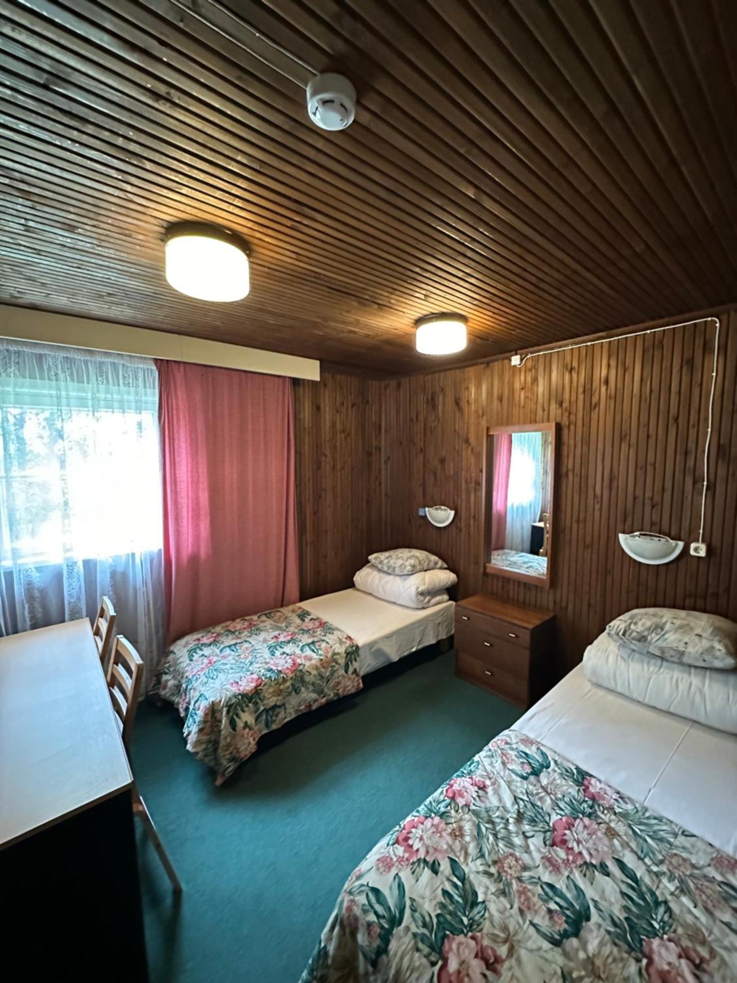 Oravapesa Guest House Häädemeeste Esterno foto